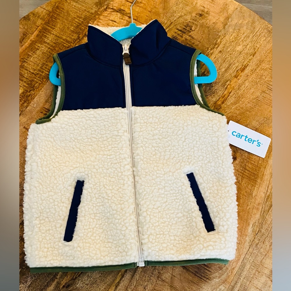 NWT Toddler Boy Carter's Zip-Up Sherpa Vest Size 3T.